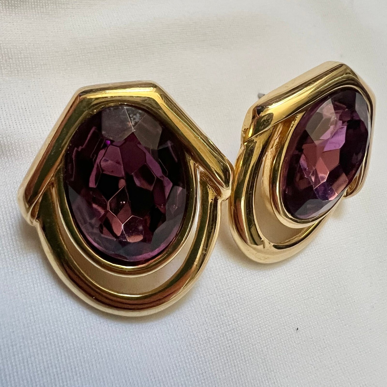 Monet Signed Purple Stone Gold Tone Costume Fashion Estate Earrings