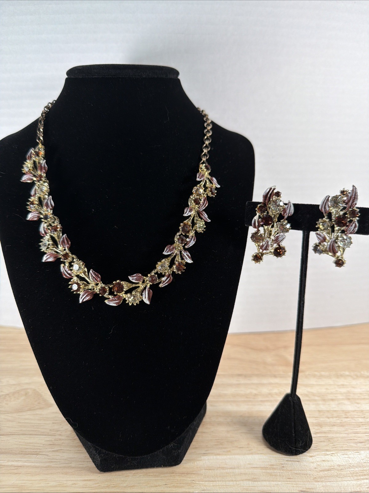 Vintage Brown Rhinestone Flower Necklace Gold Tone With Matching Clip Earrings