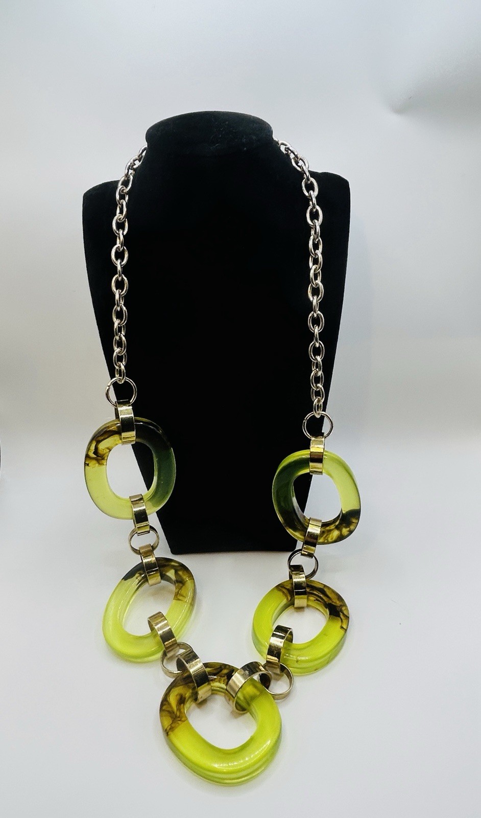 Vintage Acrylic Green Tortoise Shell Link 30” Necklace Estate Statement Jewelry