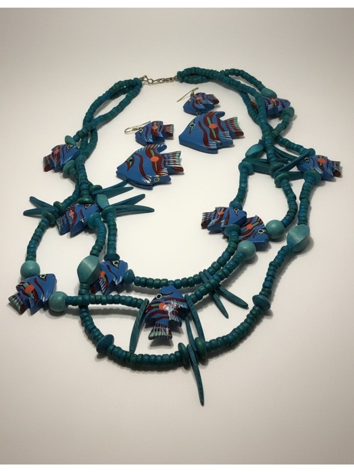 Vintage Tropical Fish Wood Bead Necklace Earrings Parure Set Boho Novelty 1980s