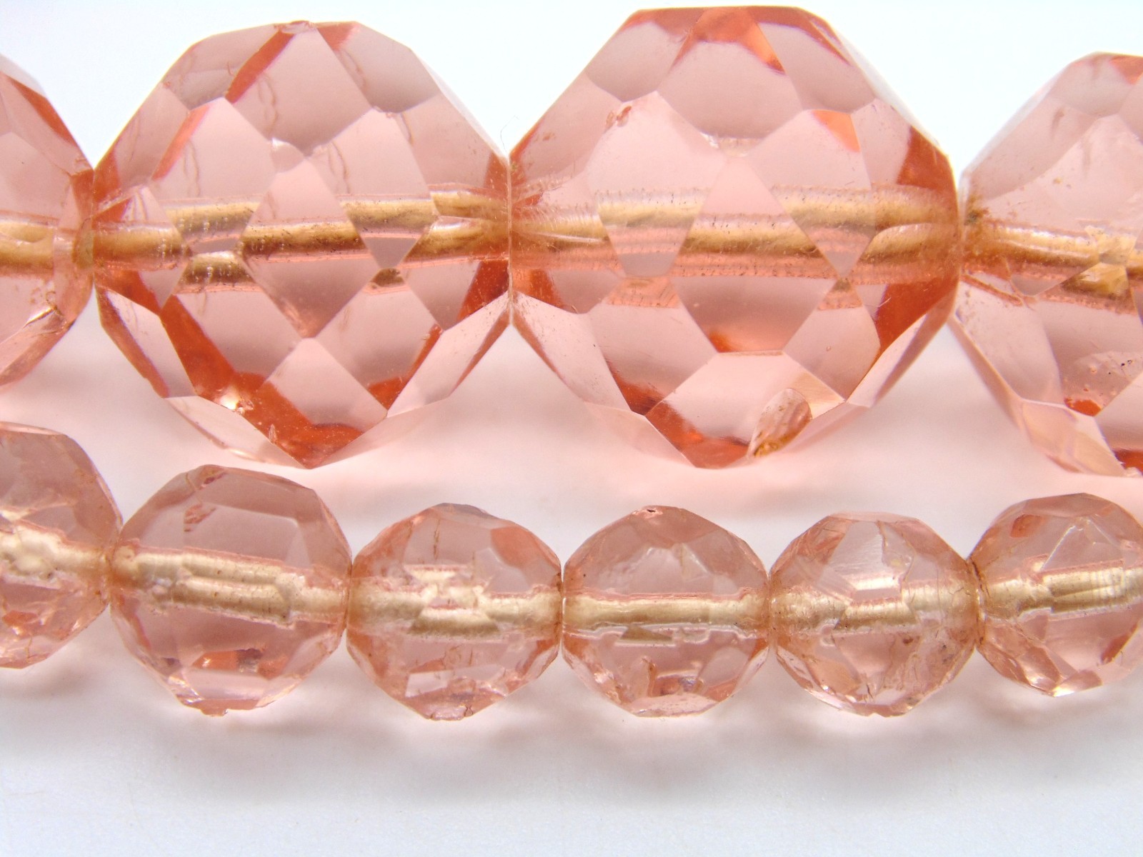 Older VTG PEACH PINK Crystal Glass NECKLACE ~ Graduated Size Faceted Beads 28″