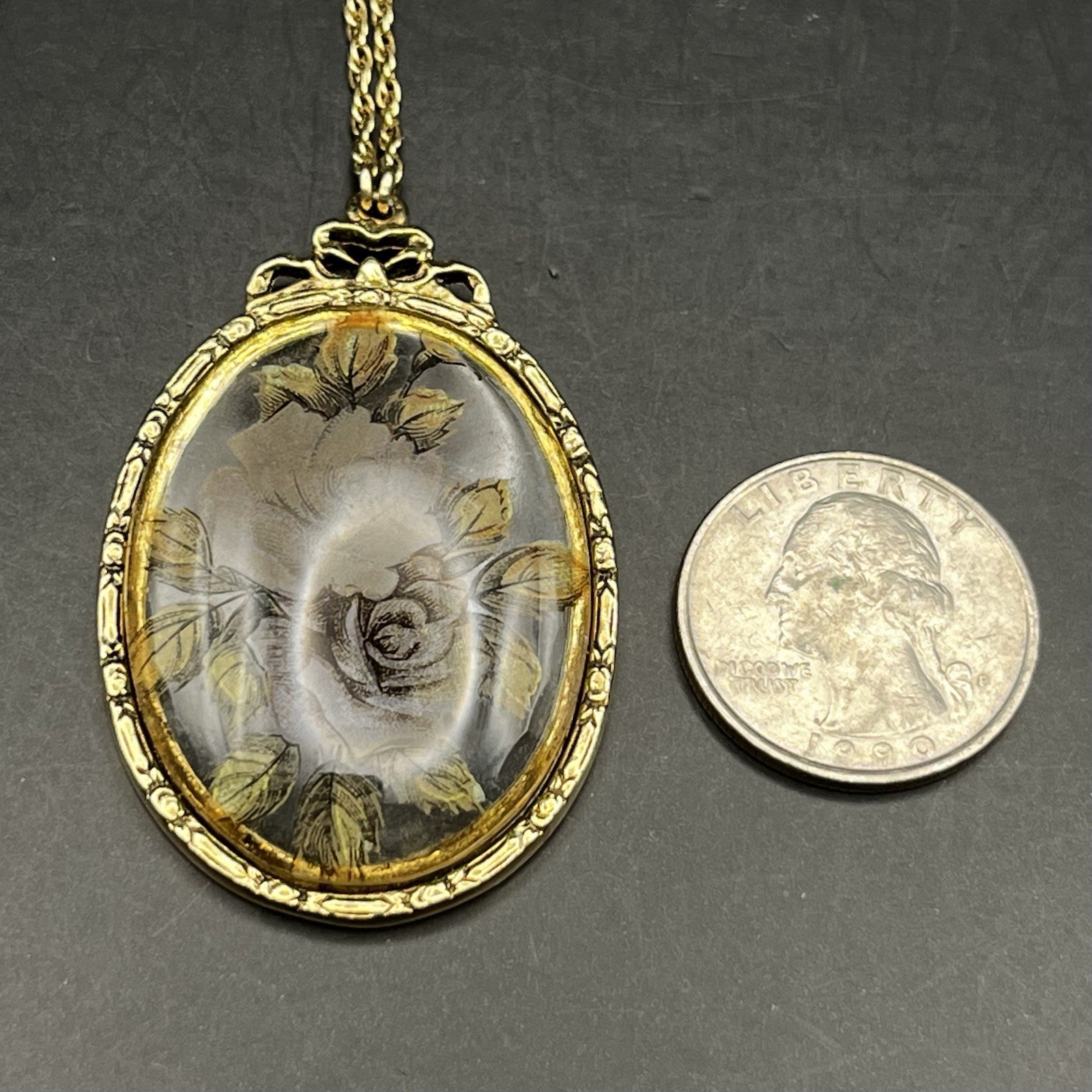 1928 Jewelry Victorian Style Rose Pendant Necklace Gold Tone Glass *READ NOTES