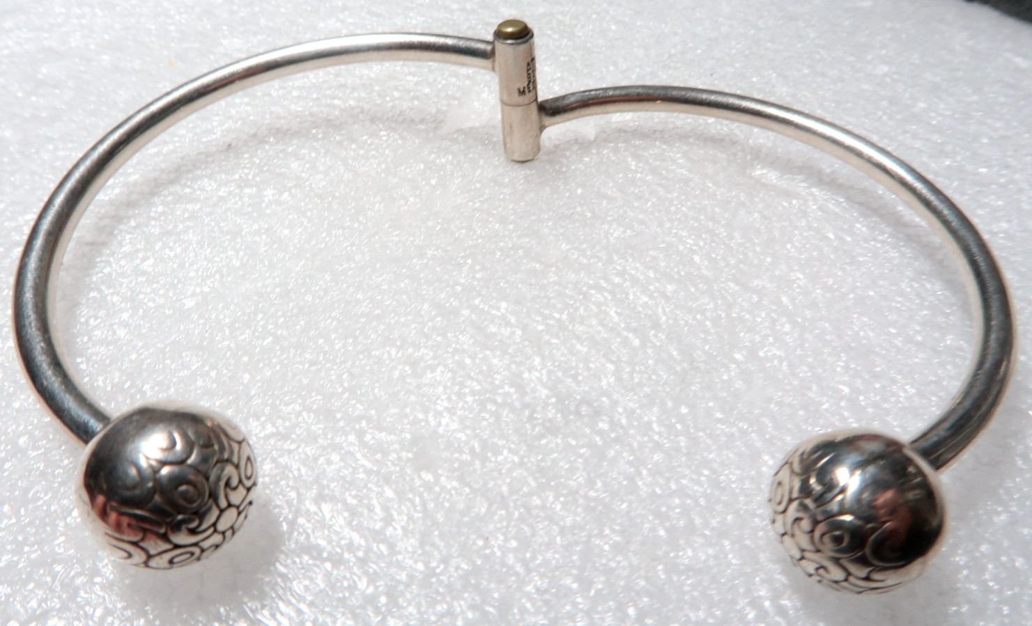 VINTAGE STERLING SILVER HINGED BYPASS BALL end BRACELET~ SIGNED: ATI 925 MEXICO