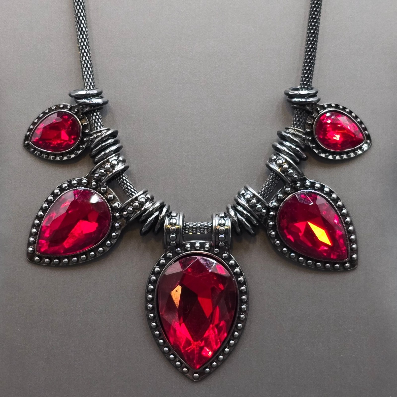 Vintage Red Bib Necklace Faceted Teardrop Gemstones Gothic Statement Piece