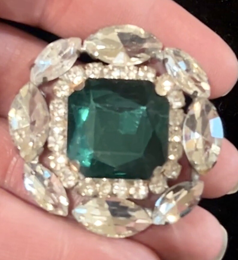 VTG CZECH Colorless & Emerald Green Crystal RHINESTONE BROOCH