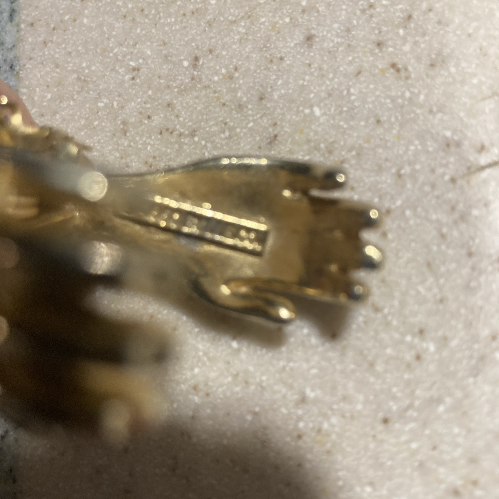 Vintage 1950 Bylle Co clasped hands glove holder clip with and blue rhinestones