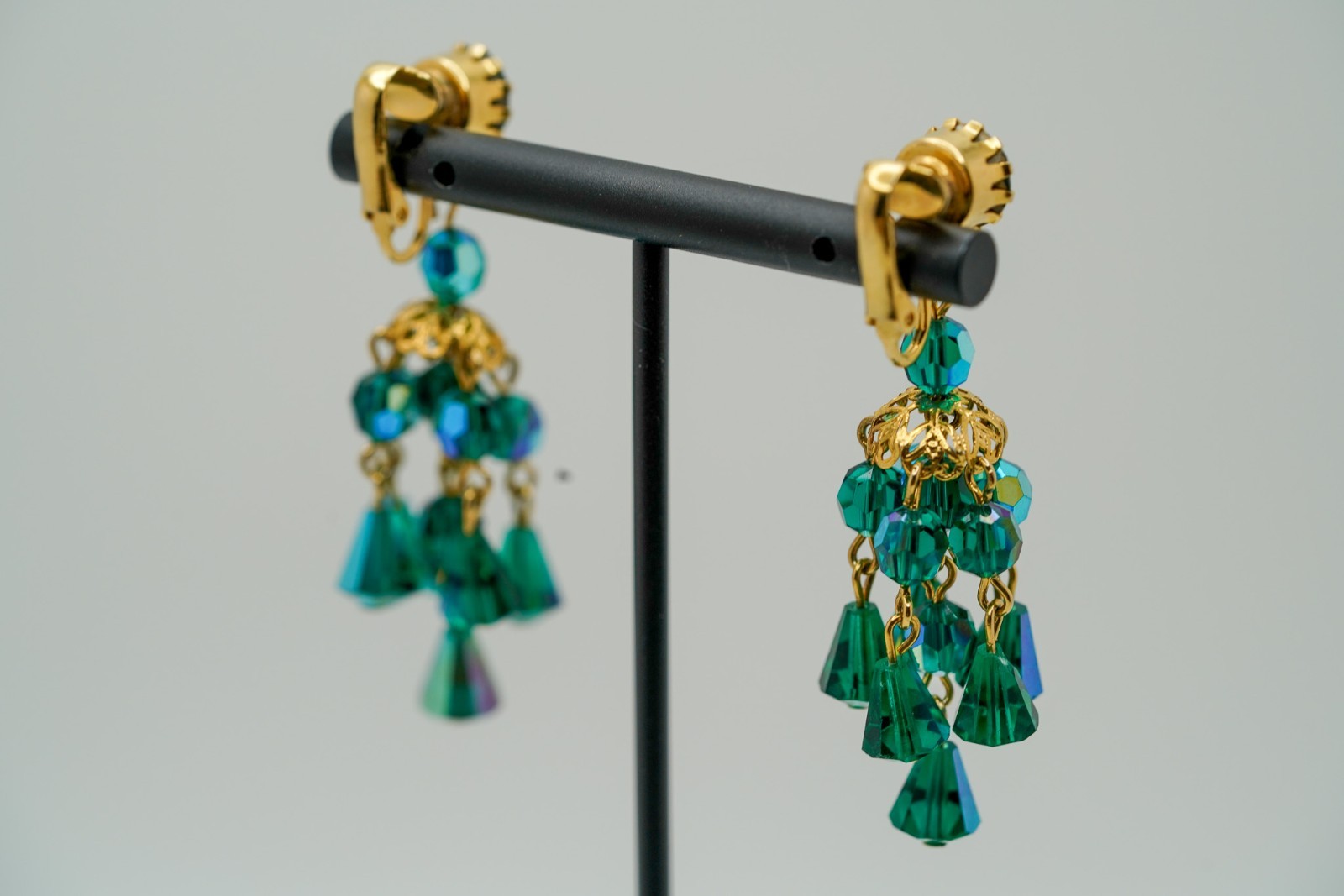Vintage Green Blue Iridescent Chandelier Dangle Earrings 5.7cm EB1