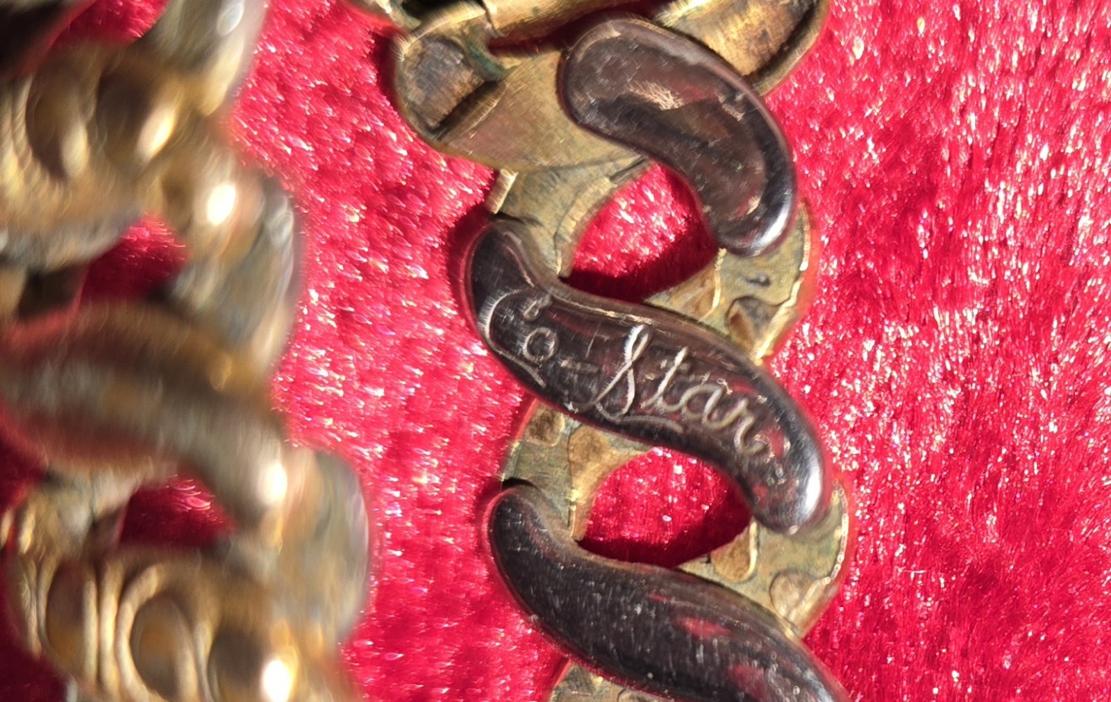 Vintage 1940’s Co-Star sweetheart Heart expanding bracelet excellent condition.