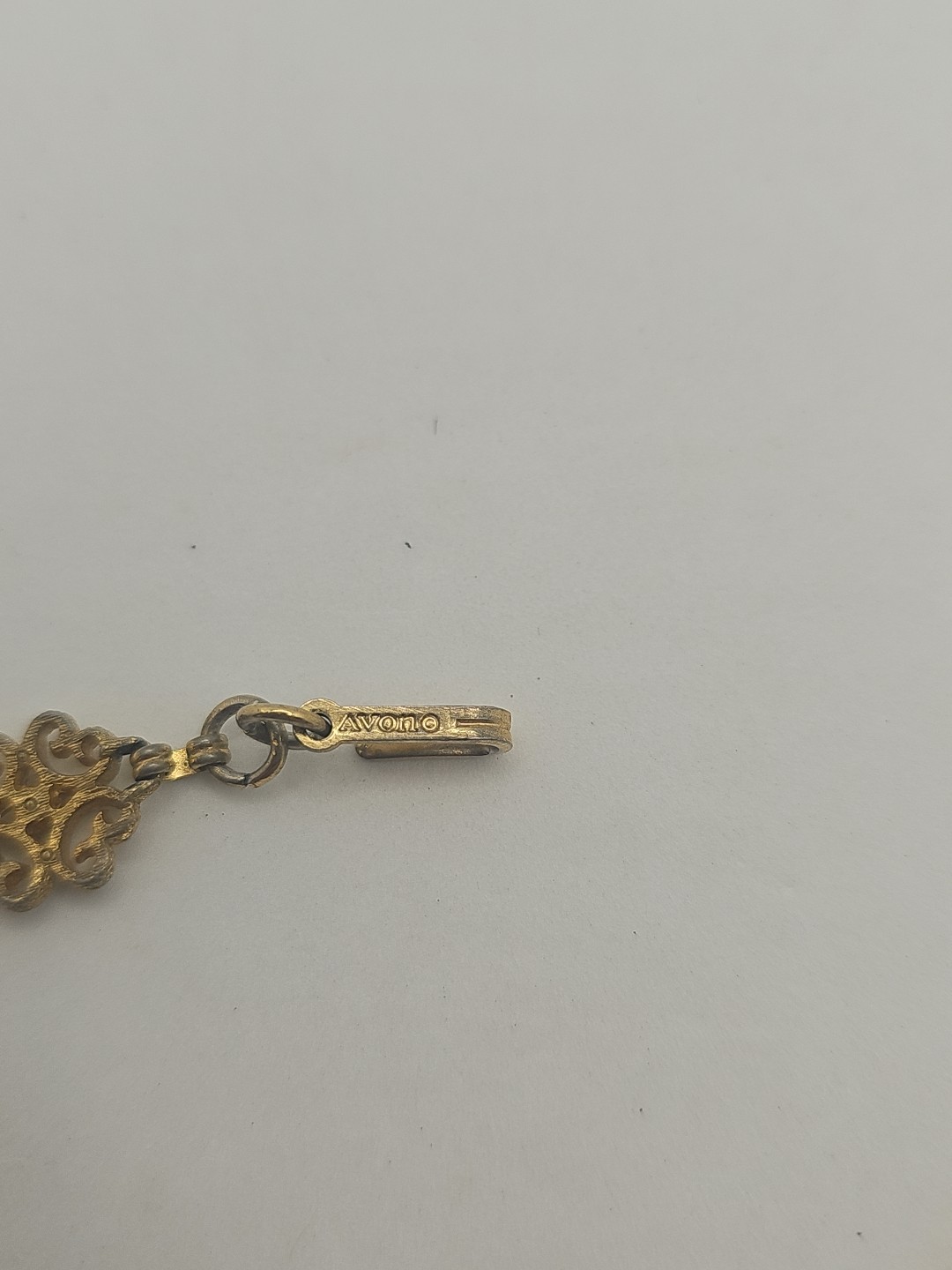 Avon Vintage 1971 Precious Pretenders Necklace