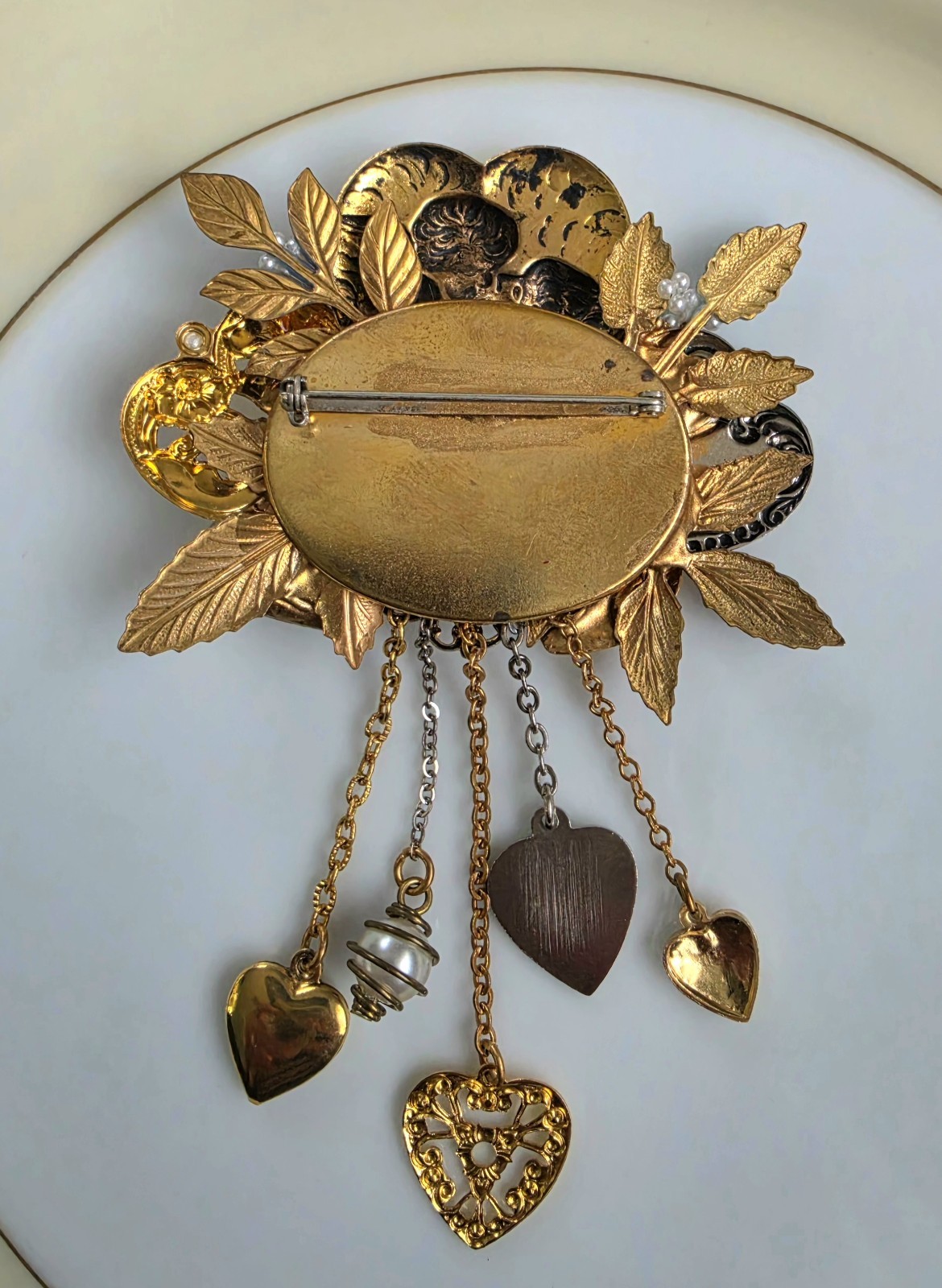 1980s Victorian Revival Vintage Fashion Dopamine Boho Cherub Angel Heart Brooch