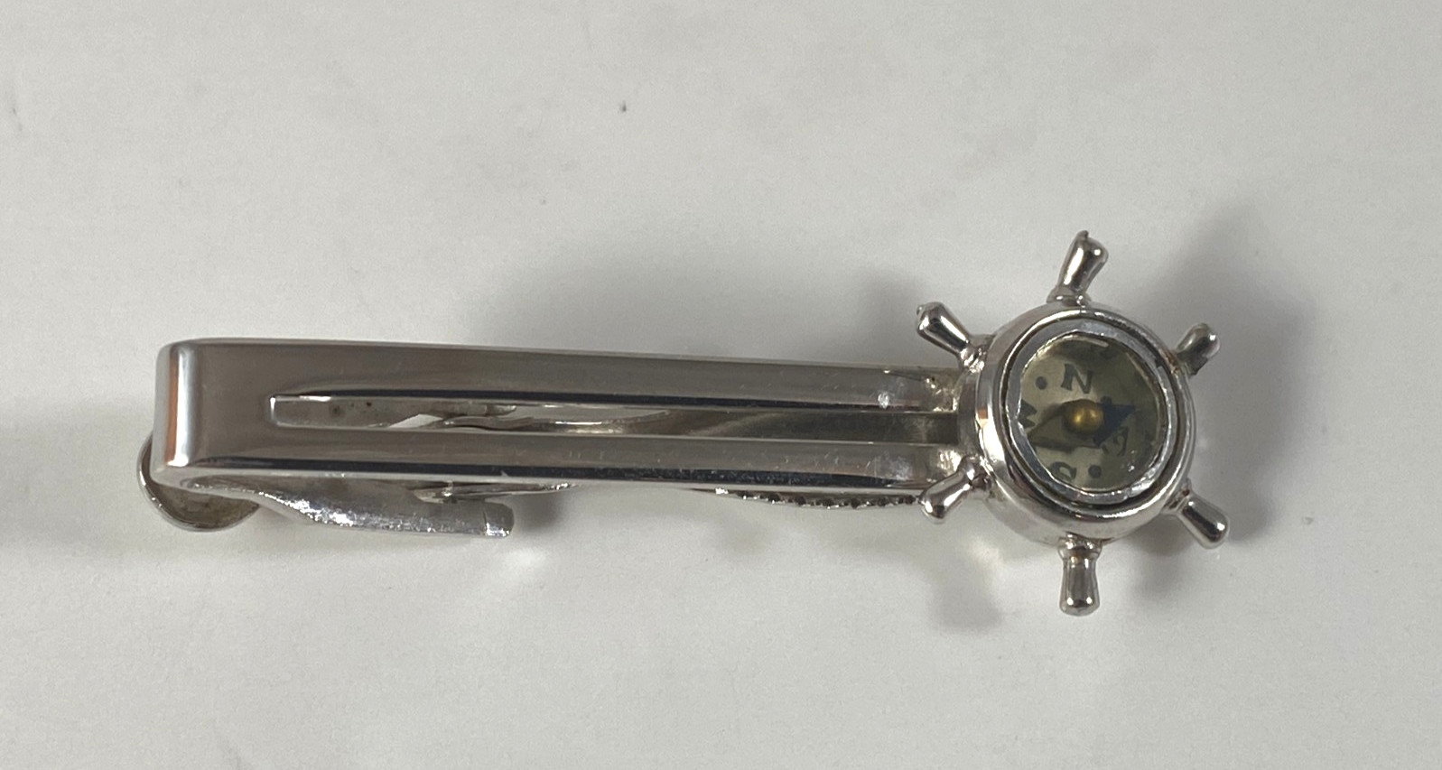 Vintage Swank Captain Wheel Compass Men’s Tie Clip Silver Tone 1950s Nautical