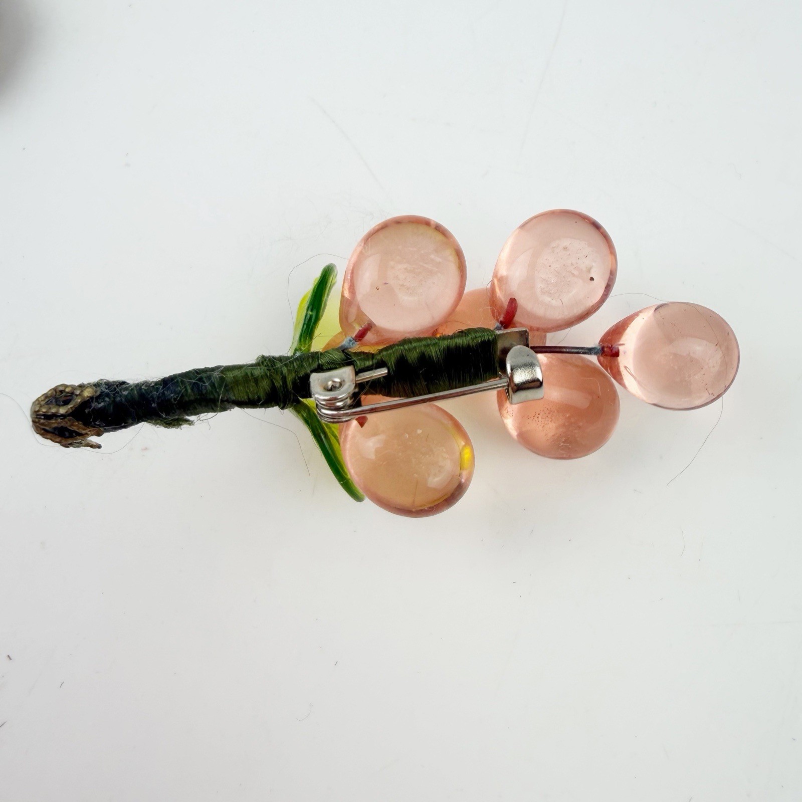 Vtg 90s Avon Italy Peach Pink Grape Lucite Cluster Pin Brooch Jewelry Box New