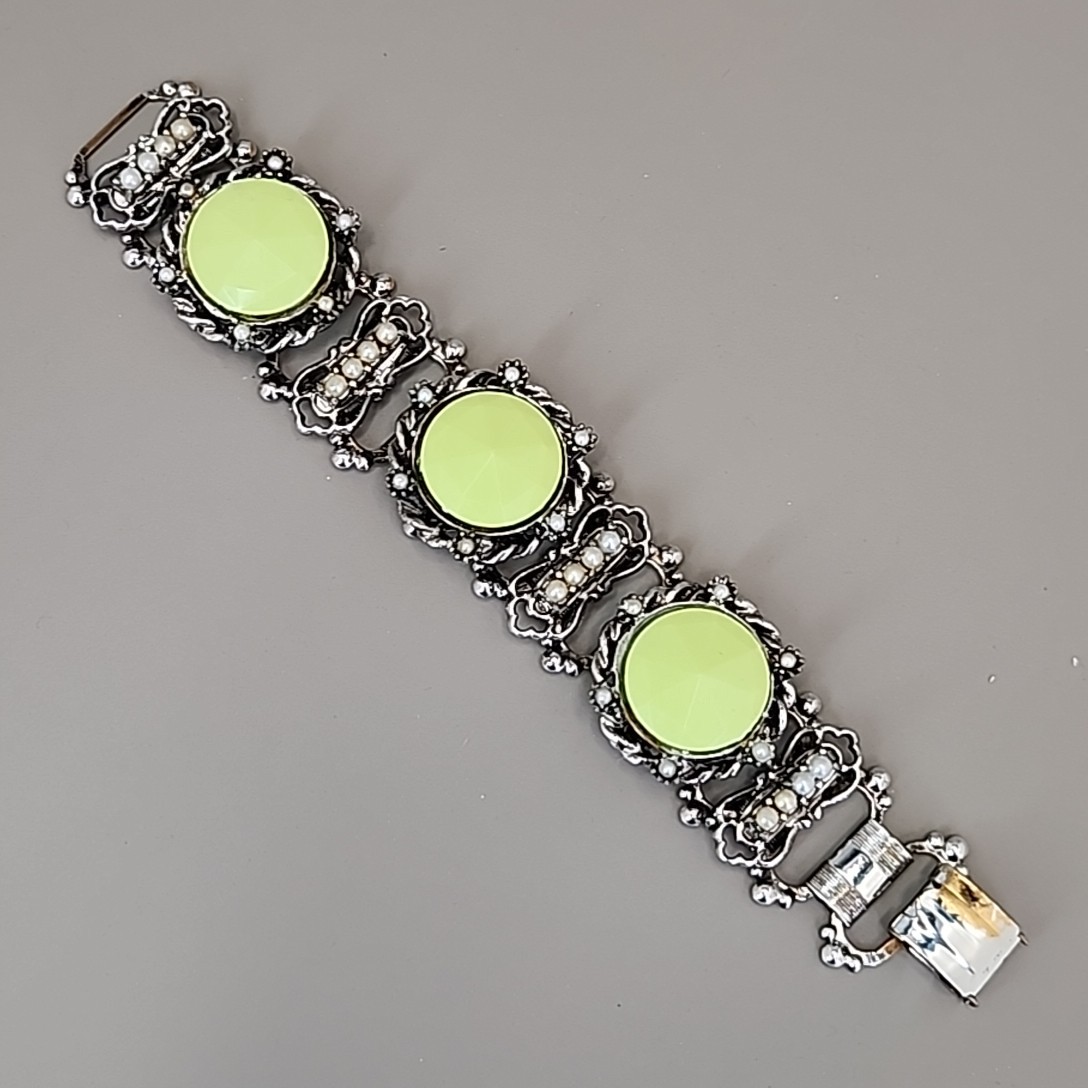 Vintage Bracelet Lime Green Round Bead Faux Pearl Silver Tone Book Chain 6″
