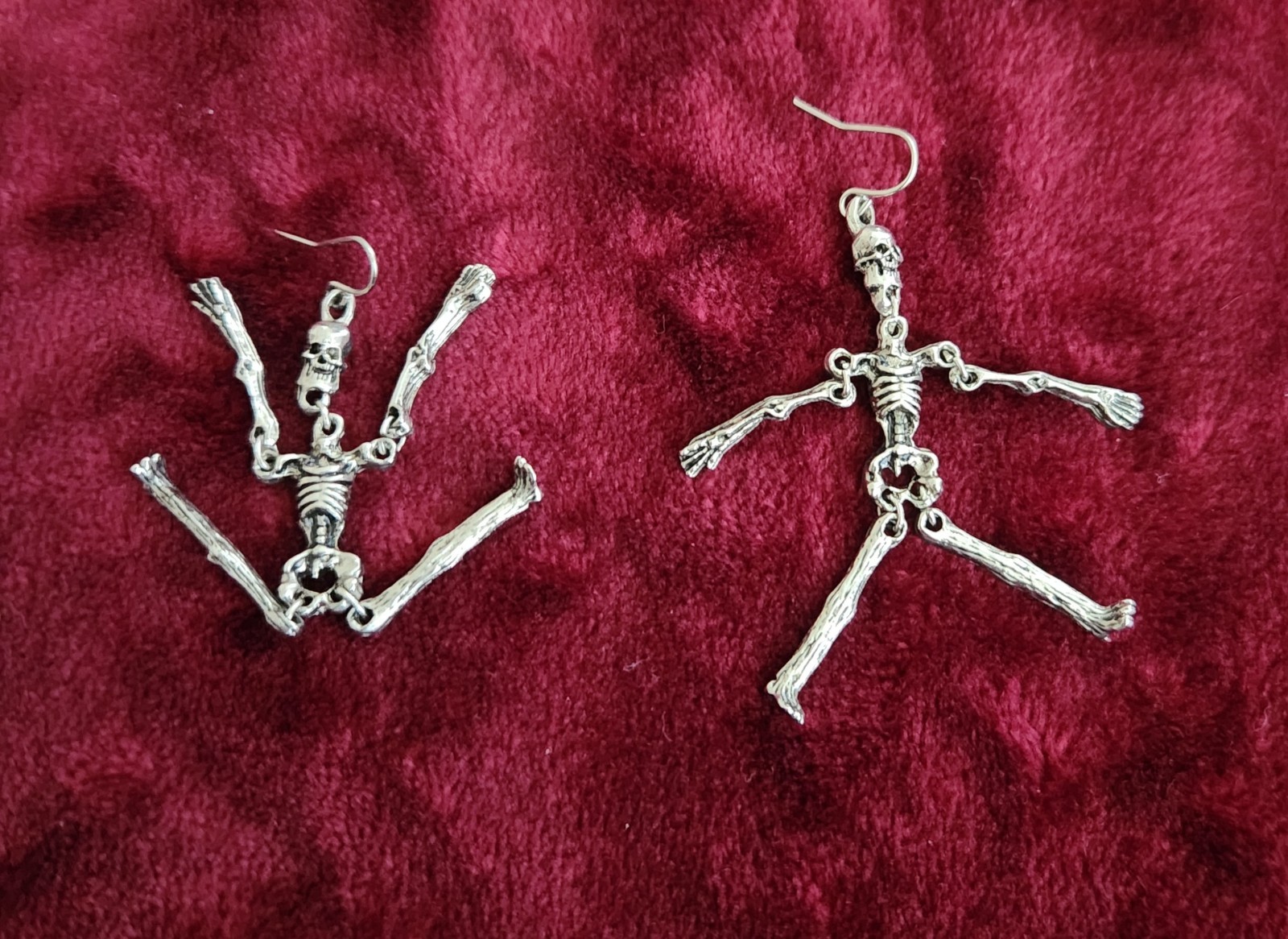 Vintage Hot Topic Articulated Skeleton Dangle Earrings Halloween Goth Punk Emo