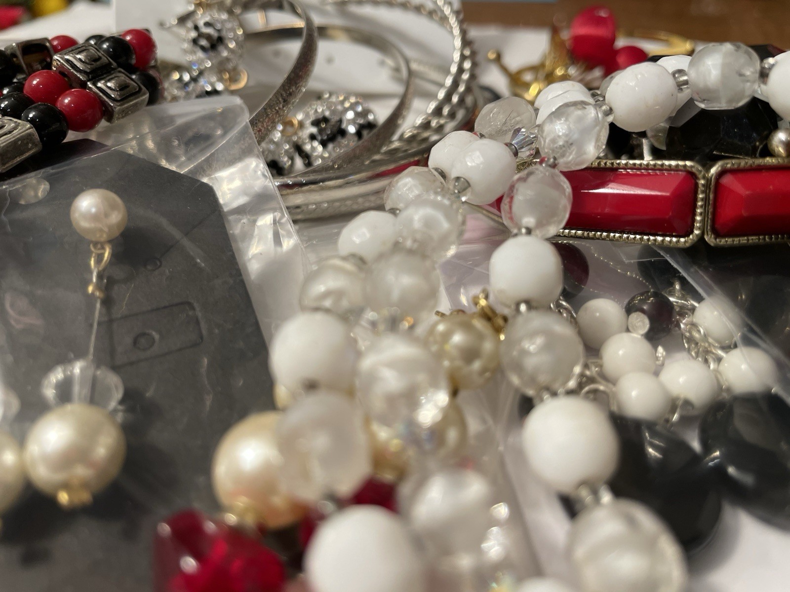 4.6 Lbs Mixed Beaded Jewelry Lot Black Red White Silver Tone Gold Tone Boho Vtg