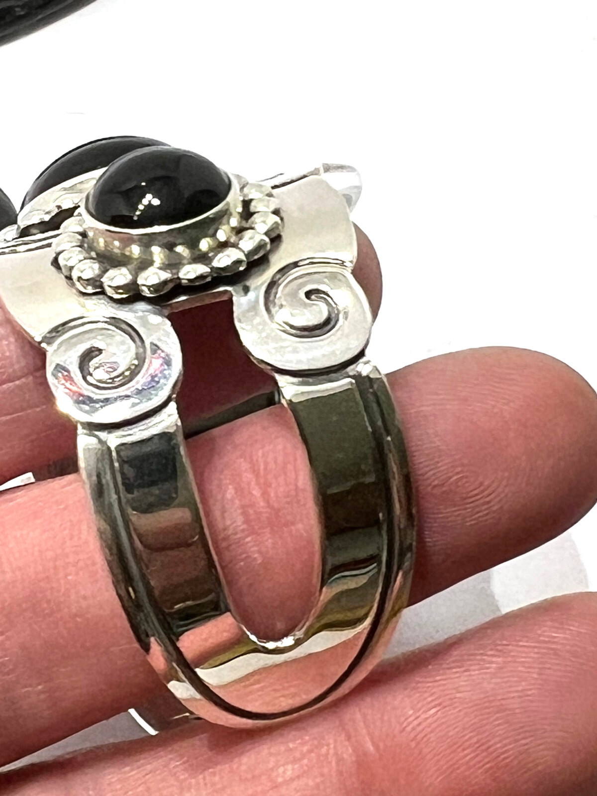 Vintage ATI Mexico cuff bracelet 925 Sterling silver Black Onyx heavy