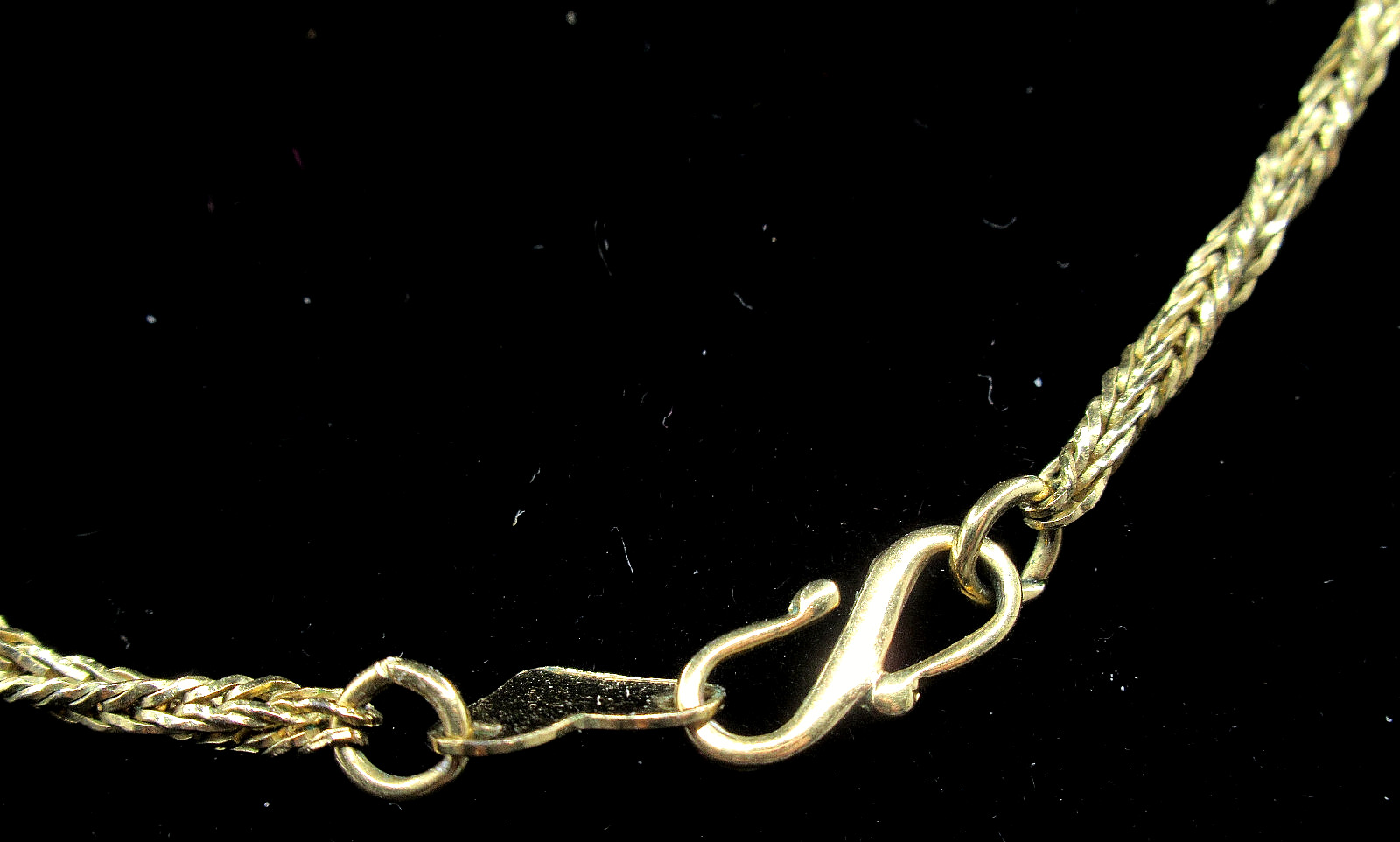 24″ H. A. Vendome Gold Tone Twisted Rope Necklace