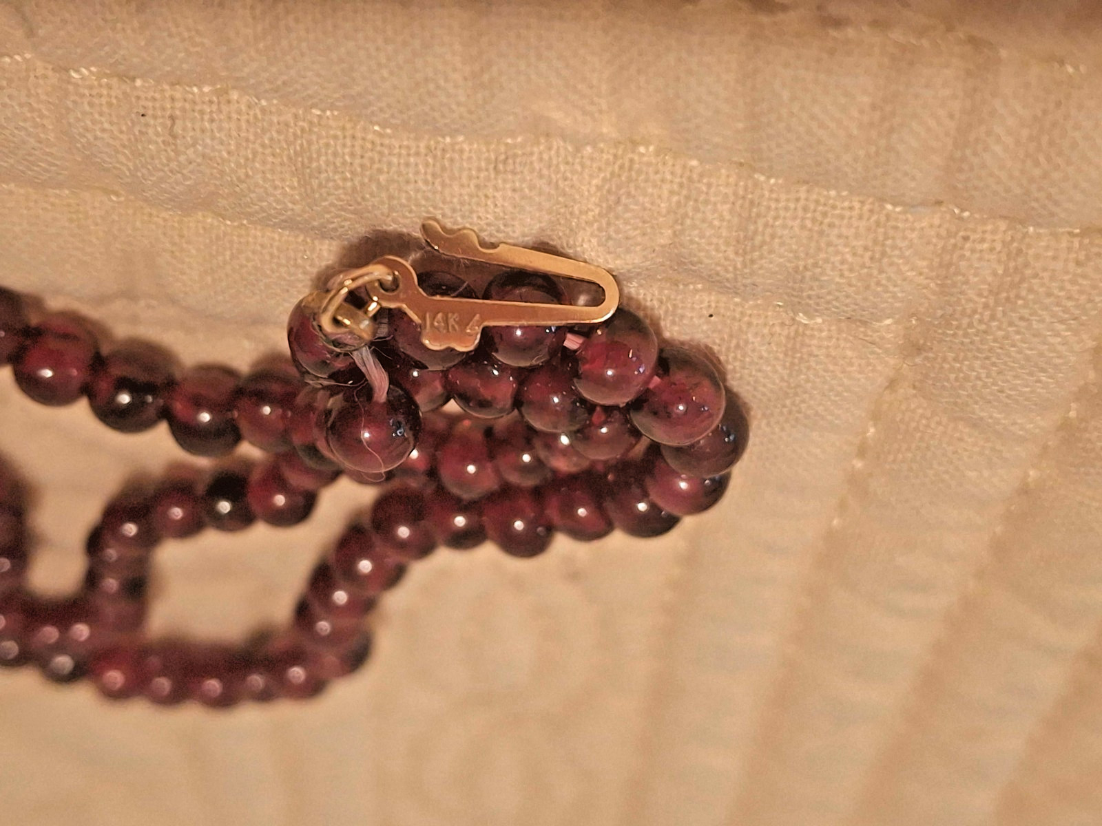 Vintage 3 Strand Garnet Beads 18″ Necklace 14KT YG Filigree Fish Hook Clasp