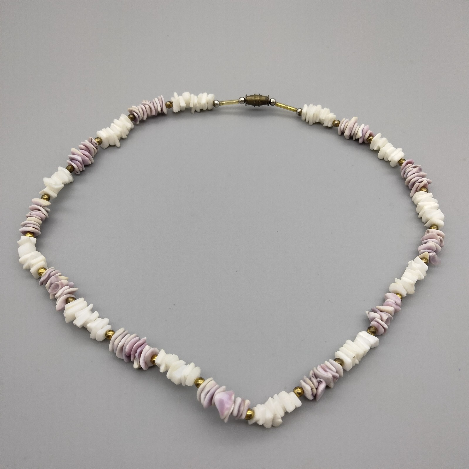 MermaidCore Purple White Puka Choker Necklace Surfer 16″ Gold Tone VTG Beach