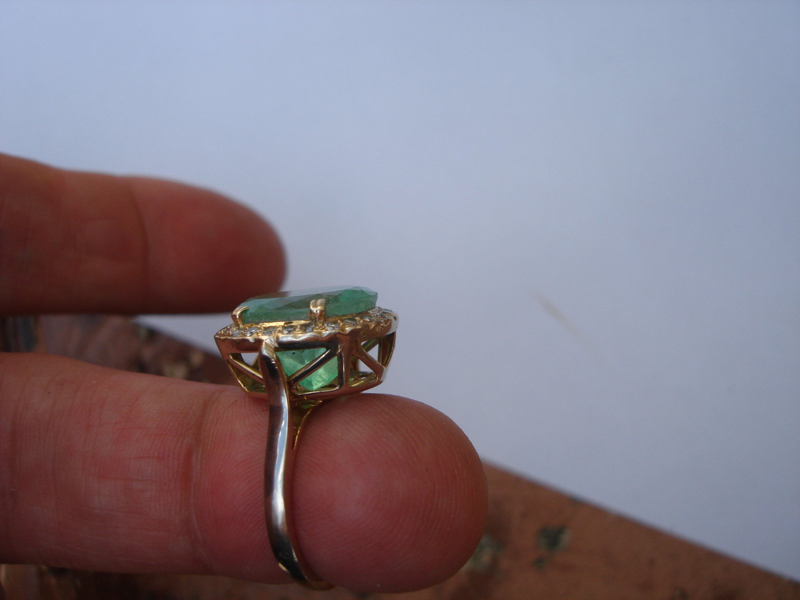 VINTAGE ELEGANT 14K SOLID WHITE GOLD BERYL EMERALD DIAMONDS COCKTAIL RING SIZE 6