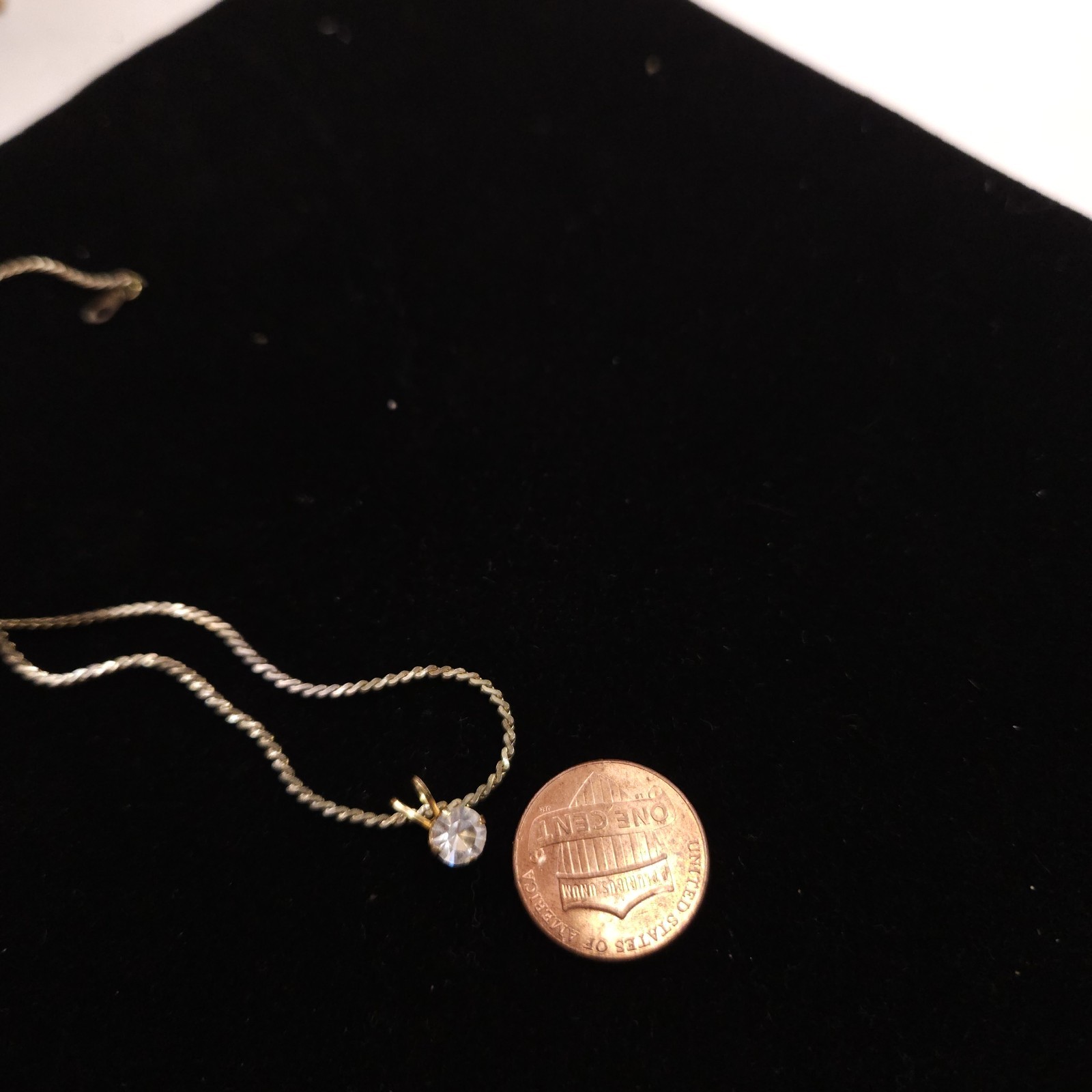Vintage Solitaire Clear Rhinestone Pendant Gold Tone Chain 15″