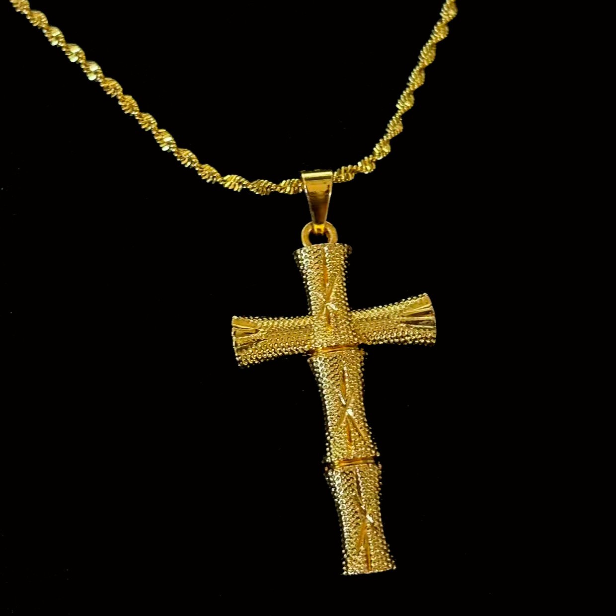 Golden Cross Pendant Necklace Gold-plated (NOT SURE) marked ‘999’, 17 inch