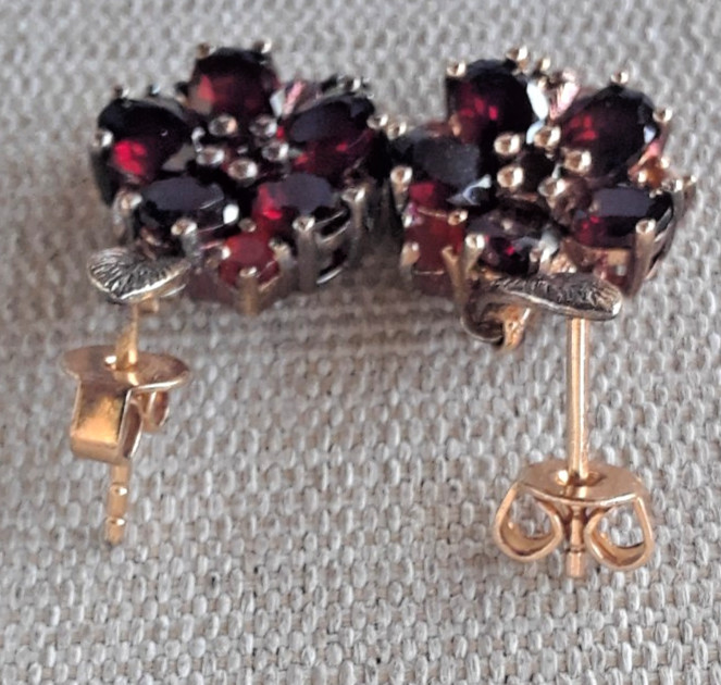 Vintage STS 925 Gold tone Sterling Crystal Dangle Earrings About 1″ Long/Dangle