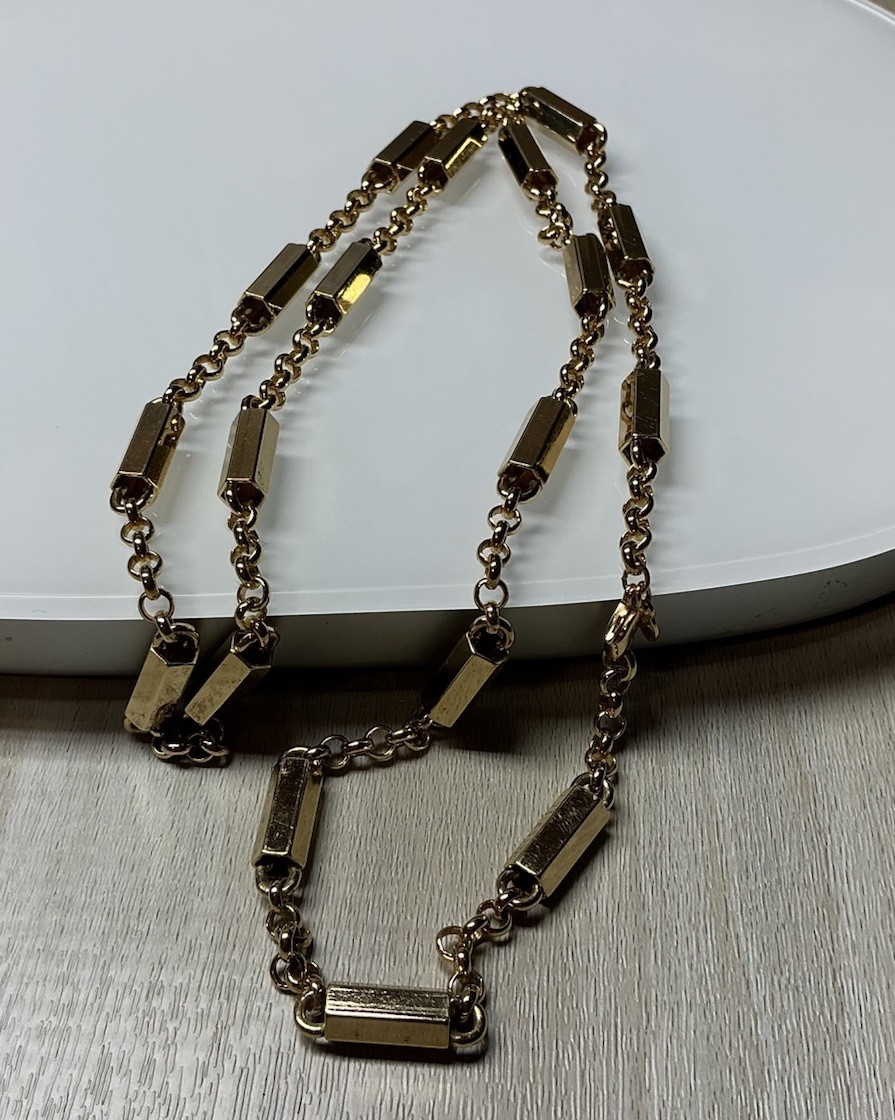 Vintage Monet Gold Tone Chunky bar link Chain Necklace 28″
