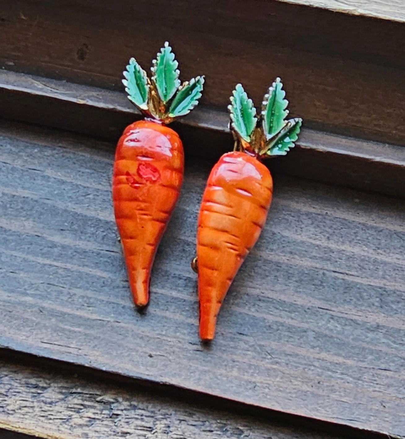 2 Unsigned Original by Robert Gold Orange Enamel Carrot Scatter Pins Brooch Set
