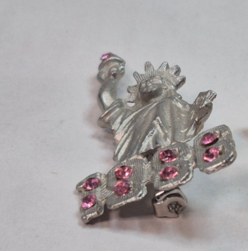 Vintage Statue of Liberty Pewter Pink Rhinestone Brooch Pin 2″