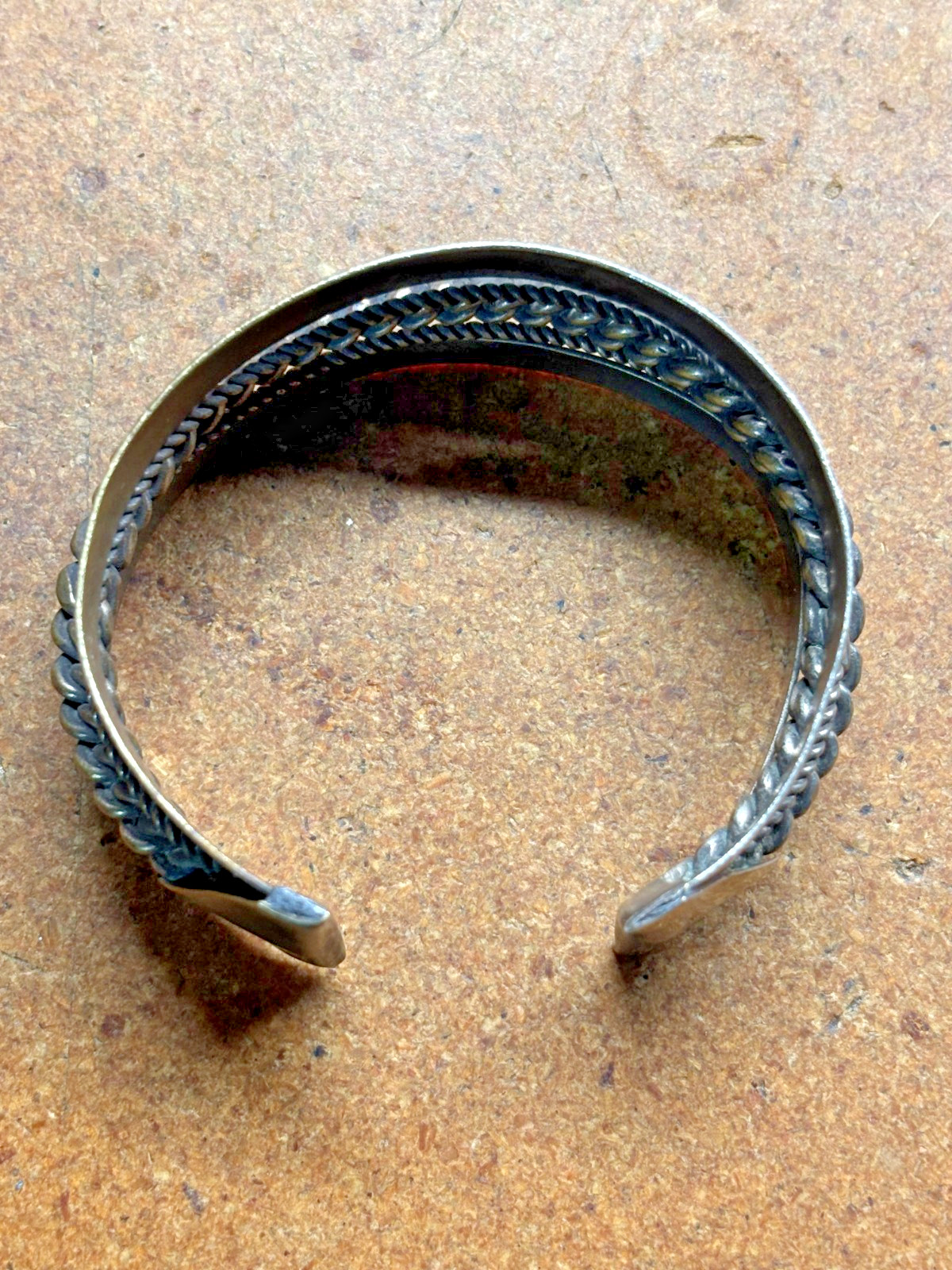 DESIGNER MARK silver tone brass EGYPTIAN Revival BEDOUIN CUFF Bangle Bracelet #2