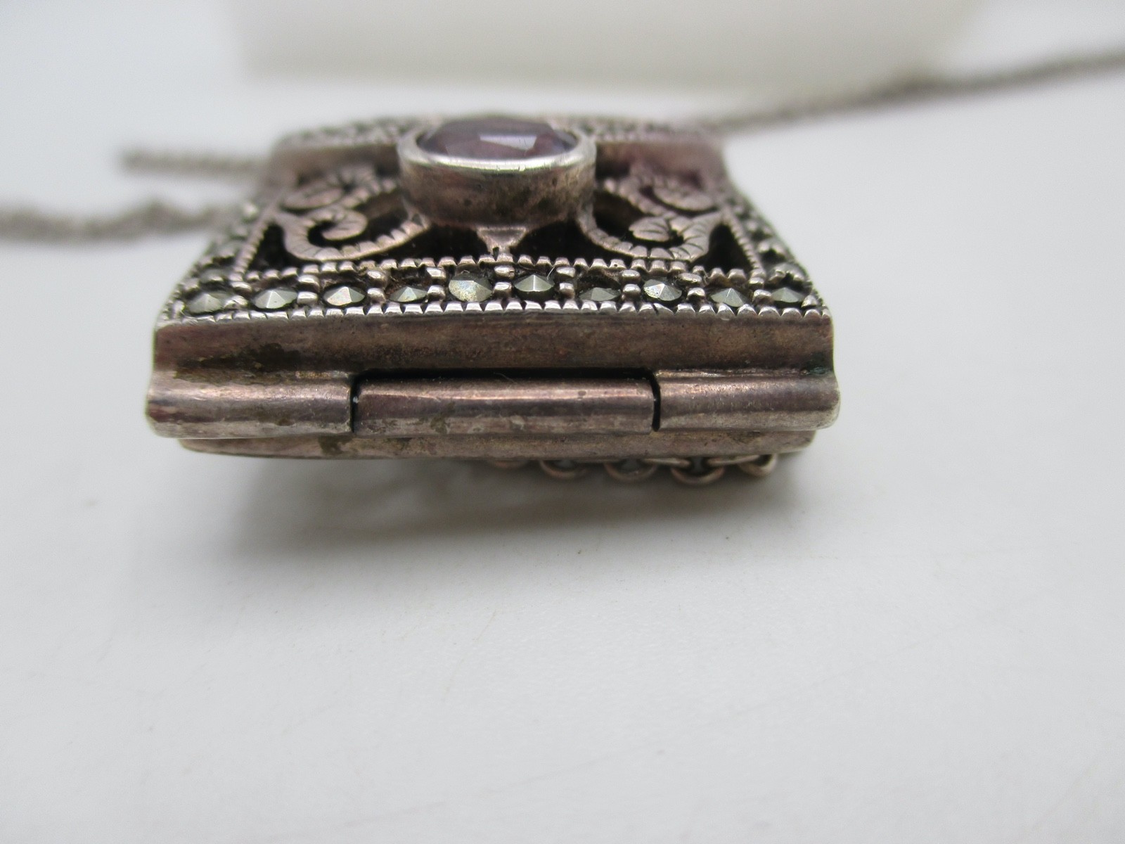 VTG Sterling Bali Scroll Amethyst Marcasite (2 missing) Purse Locket Necklace