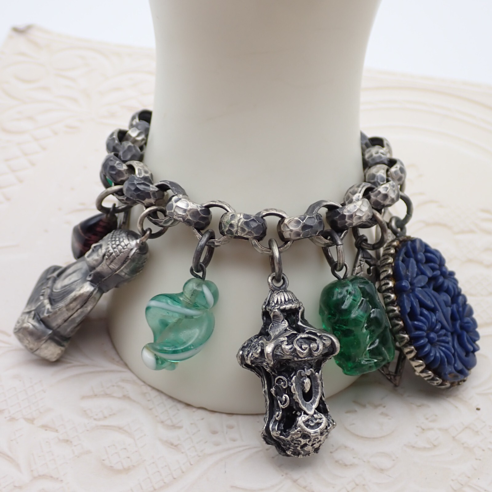 VTG Germany Unsigned Napier Buddha Shangri-La 7″ 14 Charm Chunky Bracelet