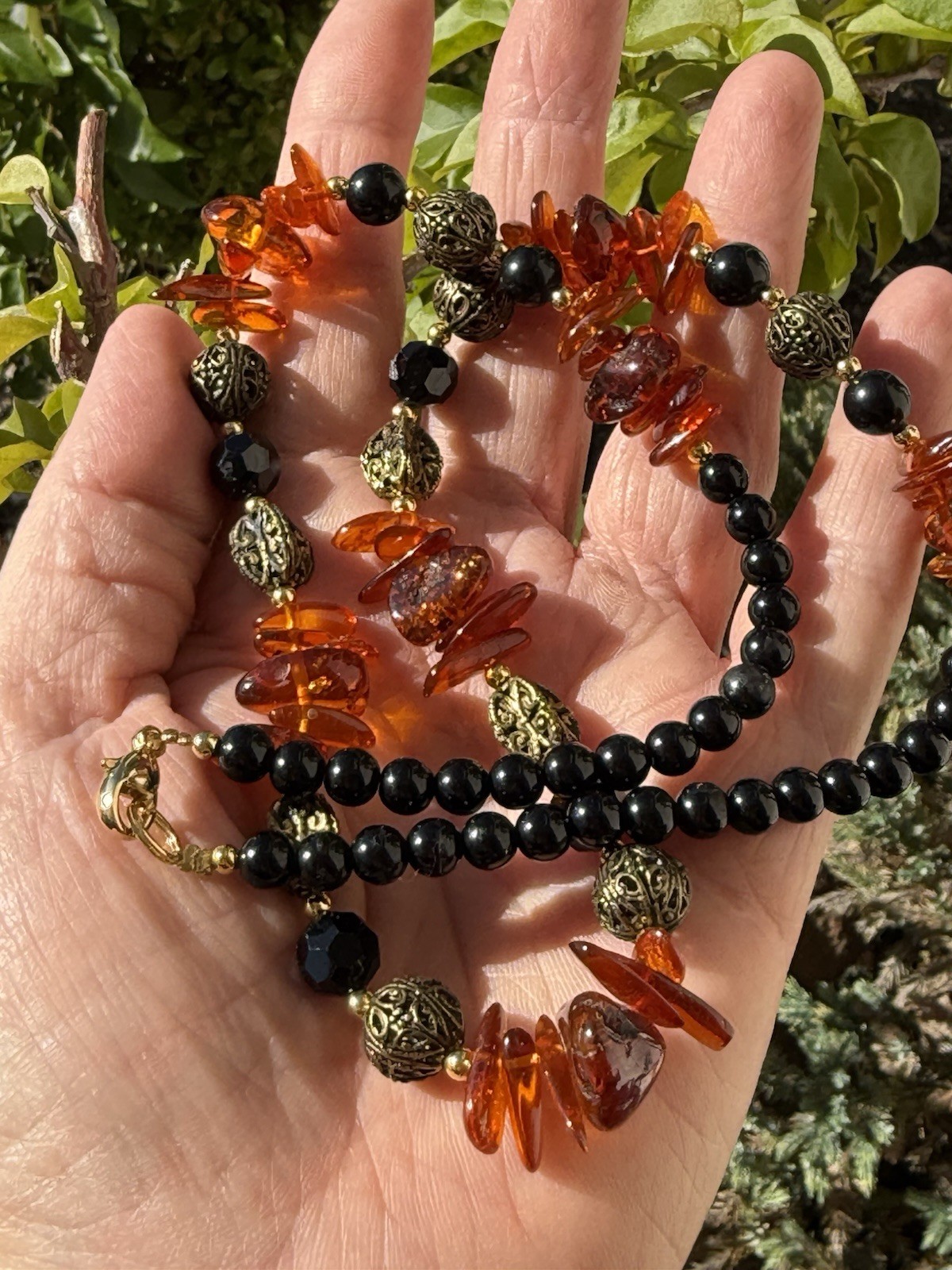 Vintage Stunning Lee Sands Necklace with Amber Filigree Onyx Faceted Glass 22″L