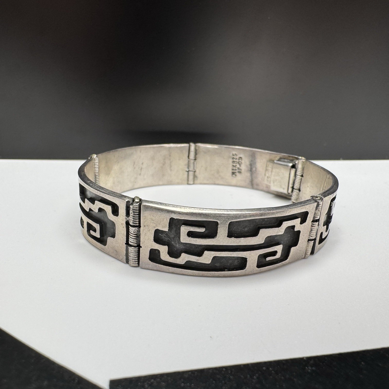 Vtg Mexican Sterling Silver Panel Bracelet Geometric Design IF-09 MEX925 32.9g