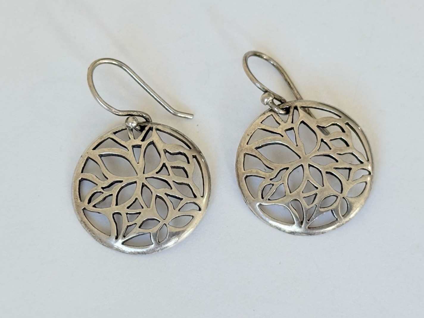 Vintage Sterling Silver Edelweiss Flower Filigree Mandala Hook Earrings