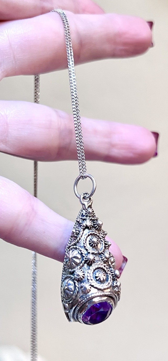 LOVELY Antique/Vintage Ornate Sterling Silver Cannetille Amethyst Necklace