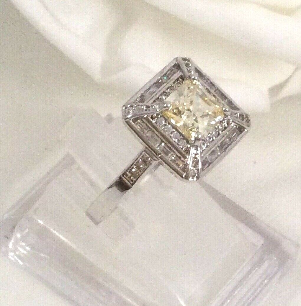 Vintage Jewellery White Gold Ring Champagne White Sapphires Antique Deco Jewelry