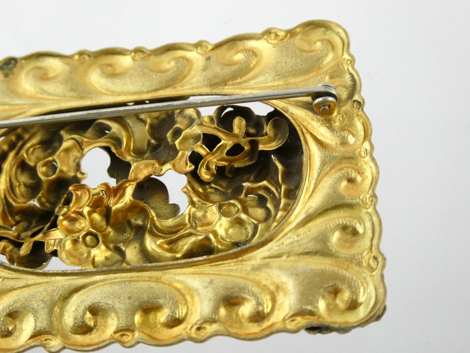 Vintage Brass Goldtone Belt Buckle Style Brooch or Pin Unsigned 25g 2 3/8 Inches