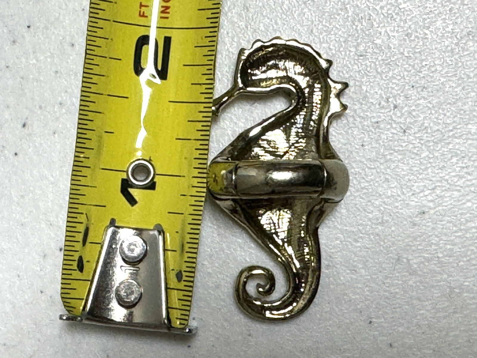 Seahorse Gold Tone Crystal Rhinestone 7.5 Ring Stretch Band 2”