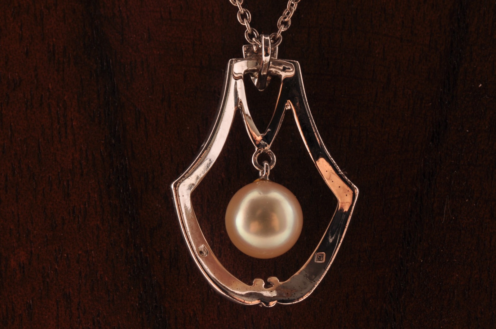Near mint Japan brand “MIKIMOTO” Akoya pearl necklace 925 silver (total 16.0ct)