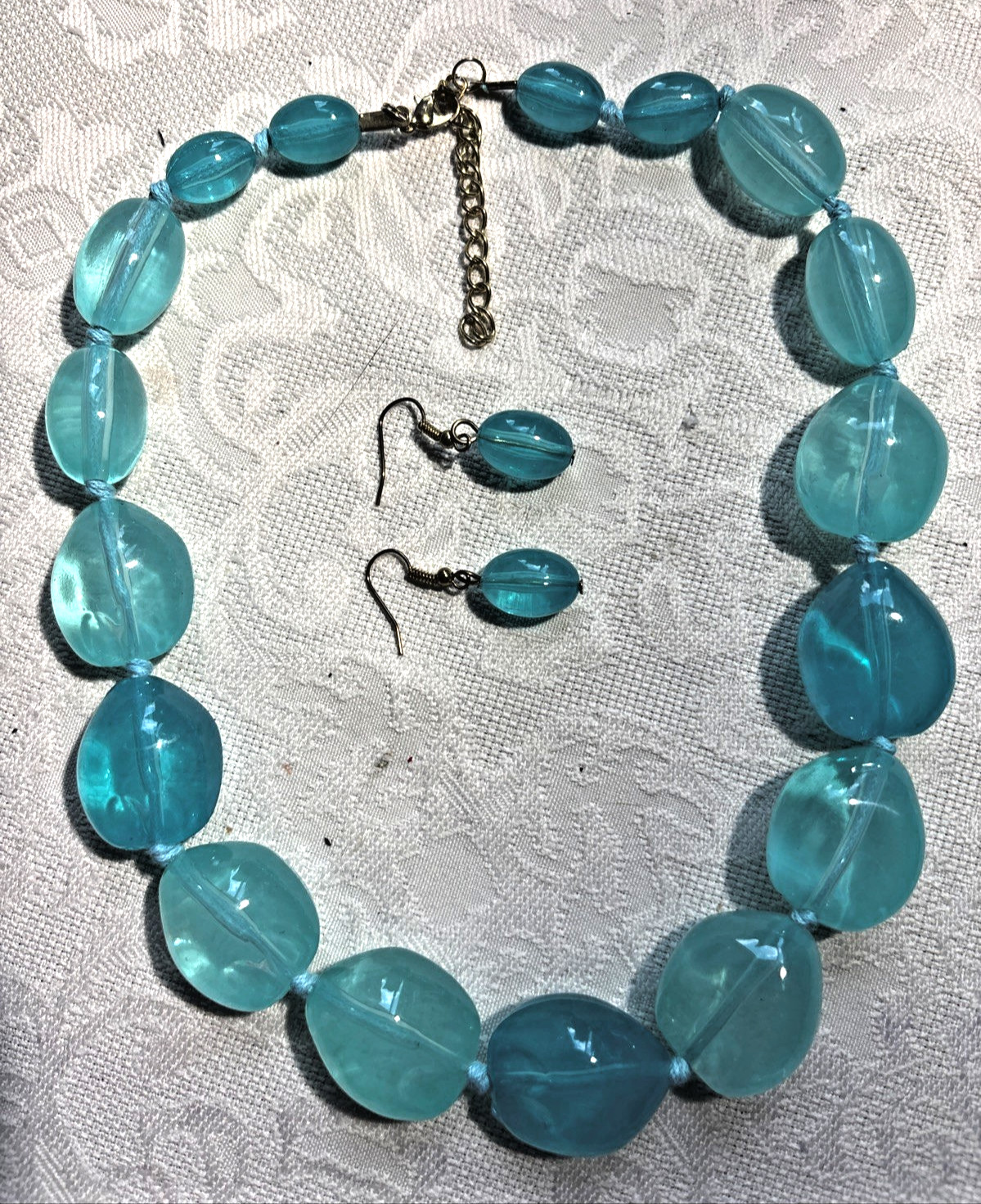 VINTAGE Aqua Blue Acrylic Lucite BEAD NECKLACE 17” Choker, Pierced Earrings Set