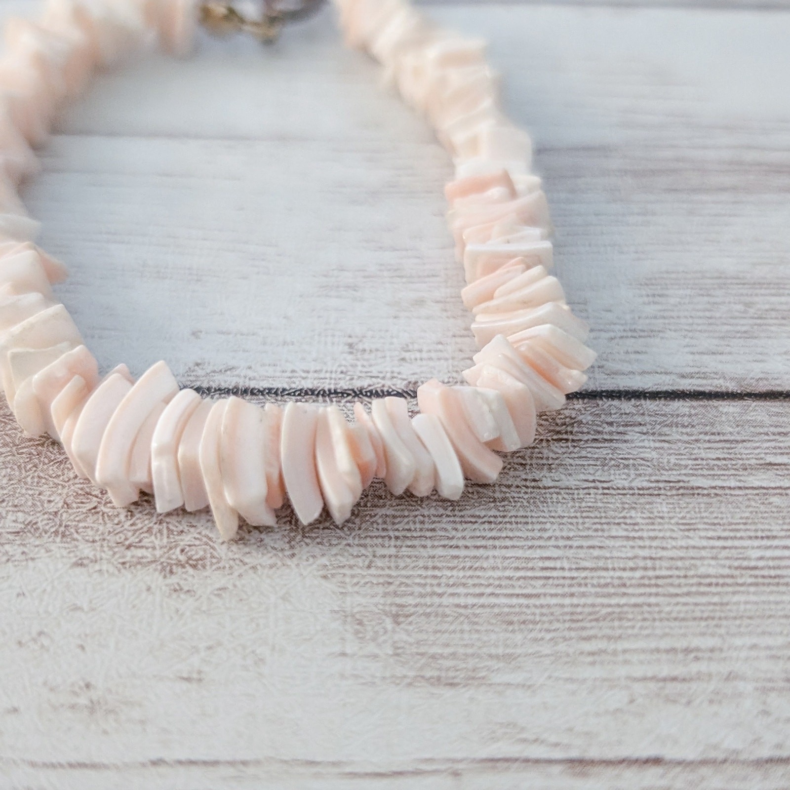 Vintage Bracelet – Shell? Very Light Pinky Cream Tone – 7.25″