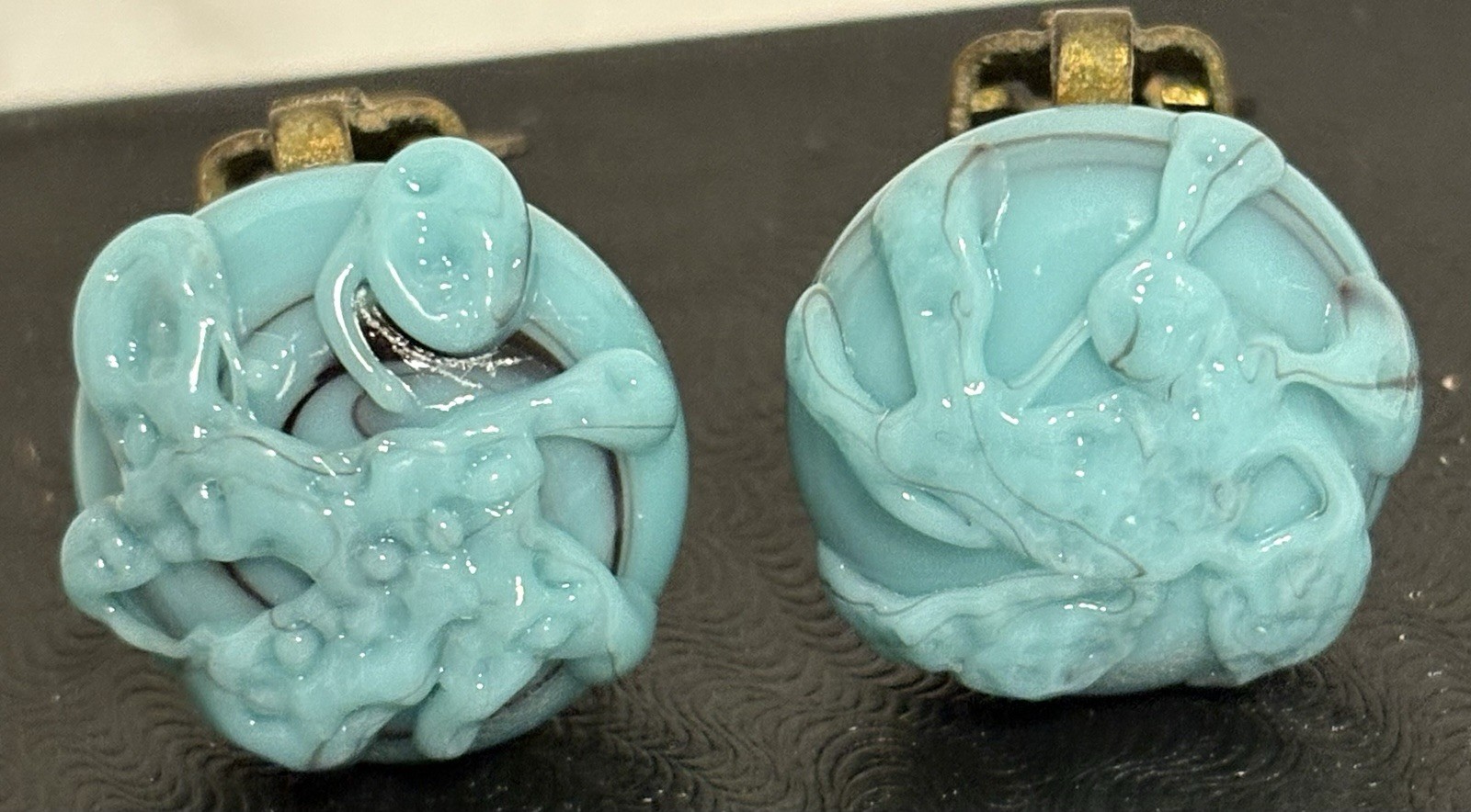 Vintage Art Deco Style 1940’s Hand Carved Turquoise 3/4” Round Clip Earrings
