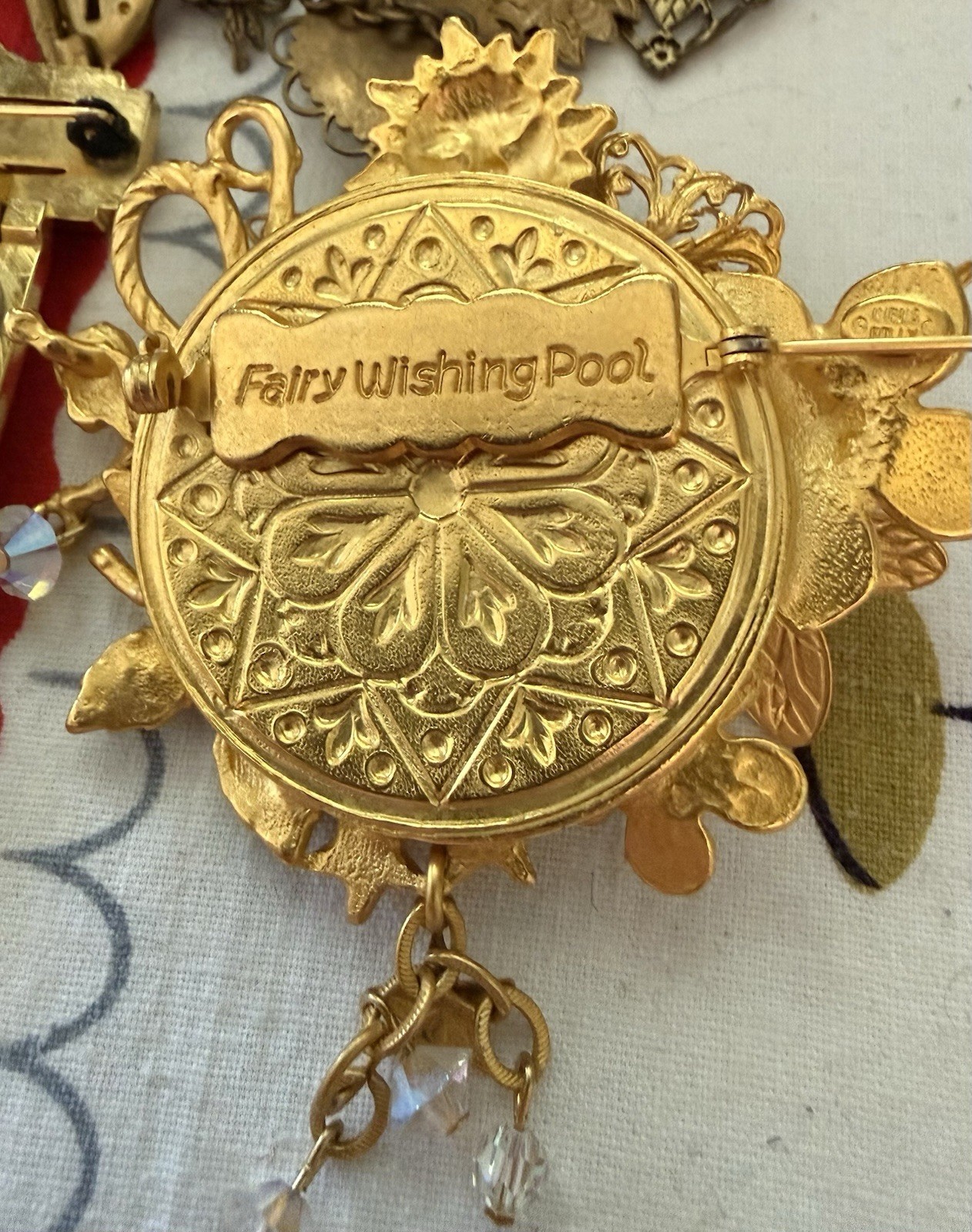 Kirks Folly Fairy Wishing Pool Pin Gold Tone Dragonfly Whimsical Brooch 2.5”