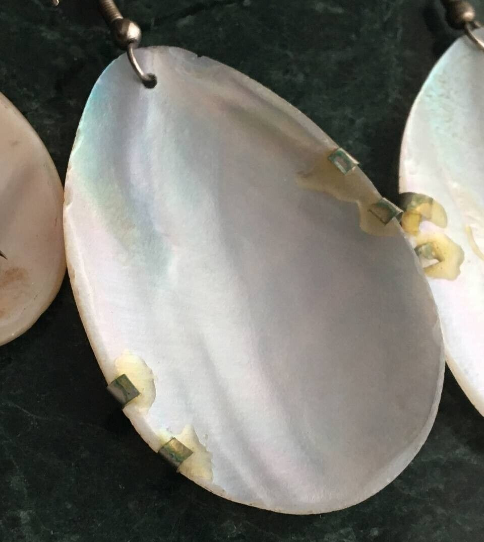 Vintage White and Gold Shell Earrings And Pendant Women’s Jewelry Set