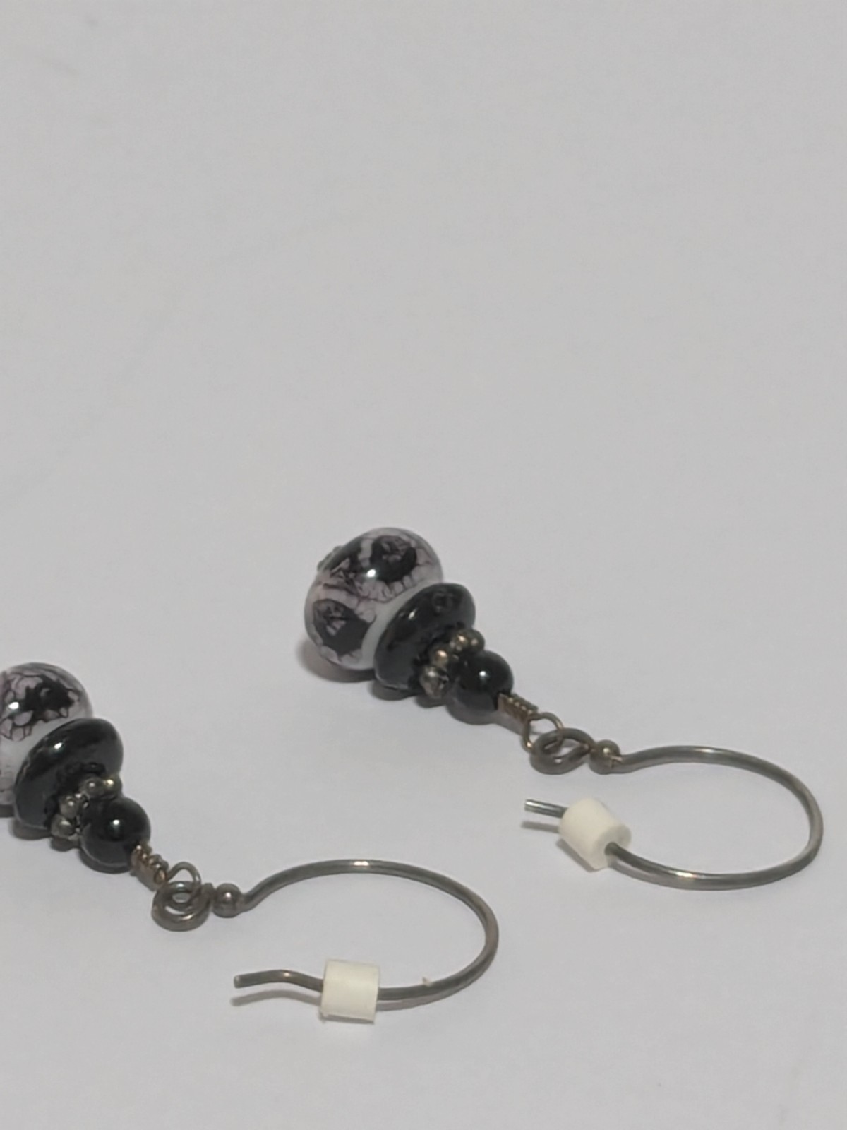 Vintage Lamp Glass Bead Flower Design Hook Dangle Earrings 1″. Silver Tone.