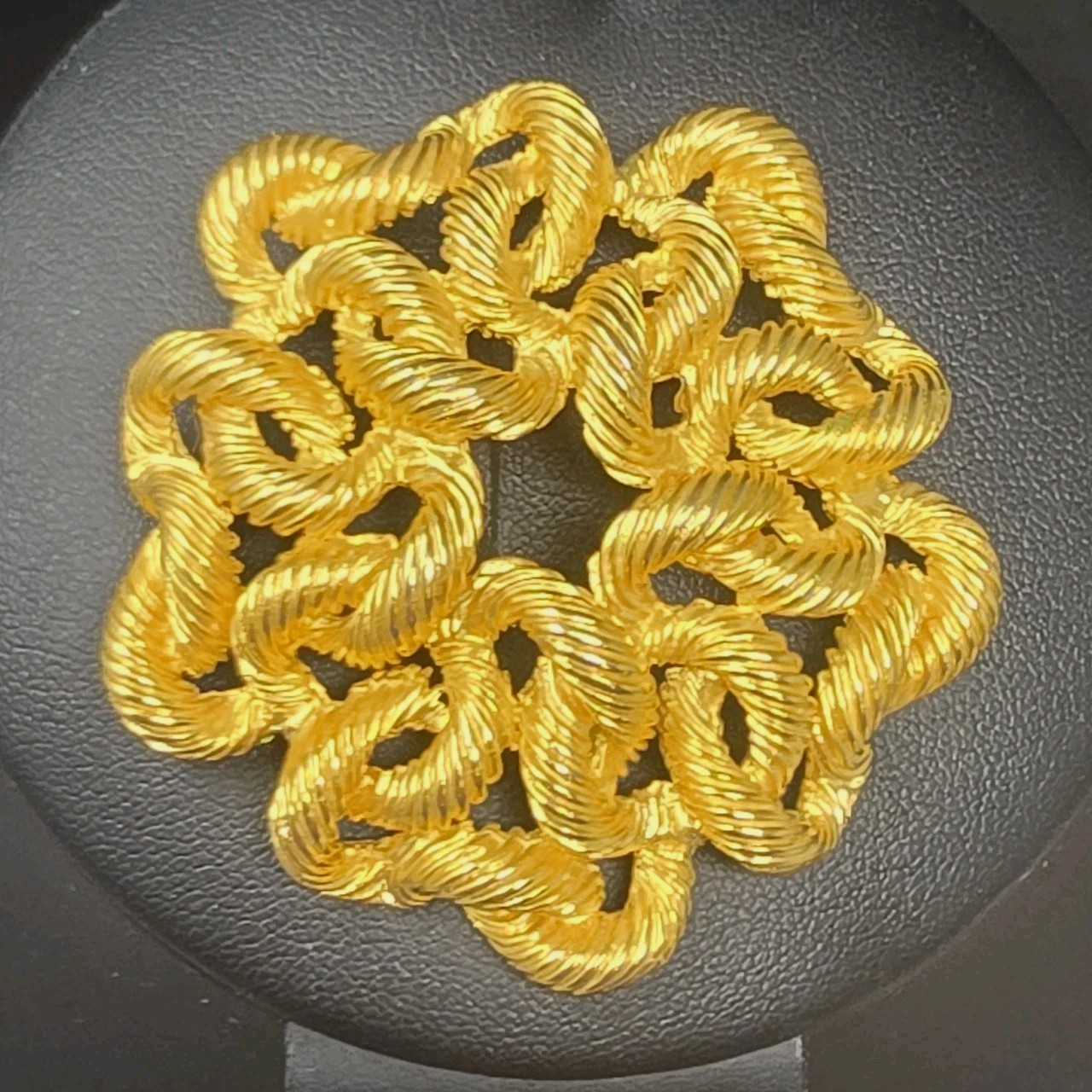 Gay Boyer 1980s Twisted Rope Design Keltic Knot Brooch Yellow Gold Statement