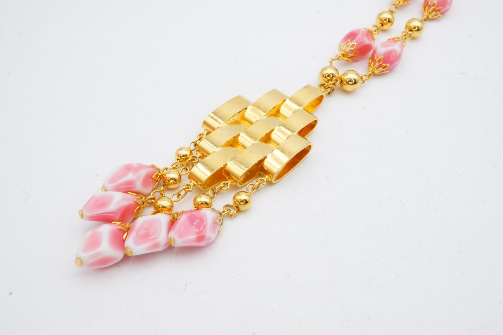 Vintage Necklace Gold Tone Pink Stone 22″
