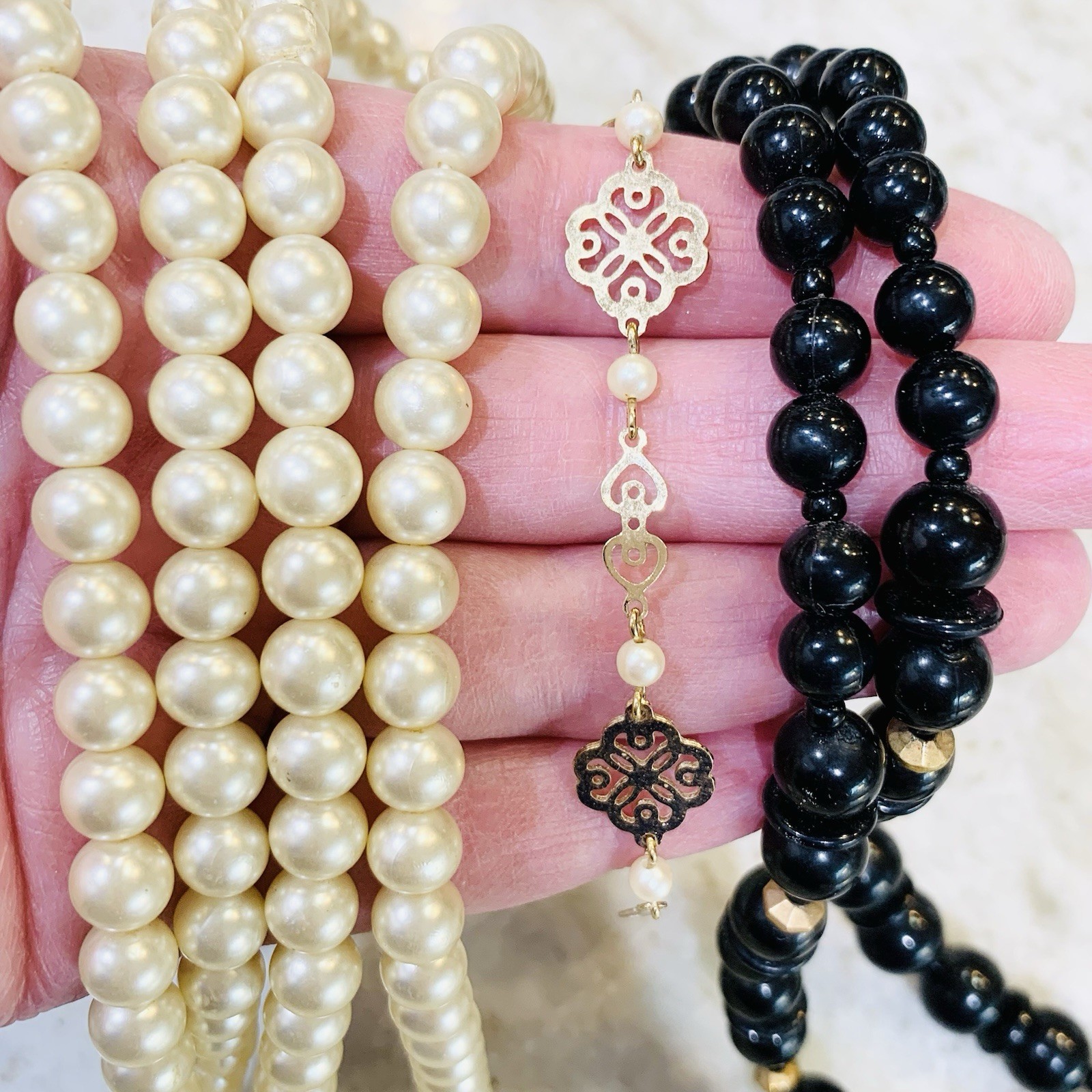 VTG Jewelry Lot 10pc black white Necklaces Dog Pins Gerry Avon Faux Pearl 60-80s